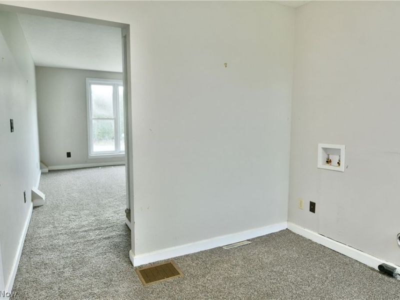 6979 Thompson Clark Road, Bristolville, OH 44402 Photo 27