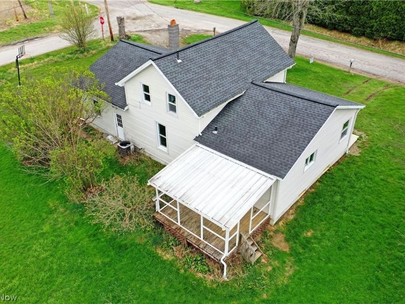 6979 Thompson Clark Road, Bristolville, OH 44402 Photo 3