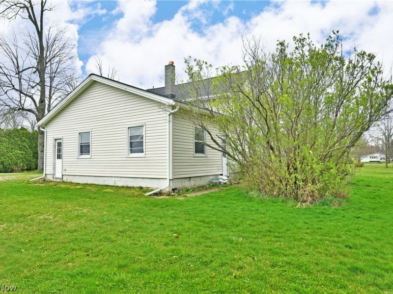 6979 Thompson Clark Road, Bristolville, OH 44402 Photo 7