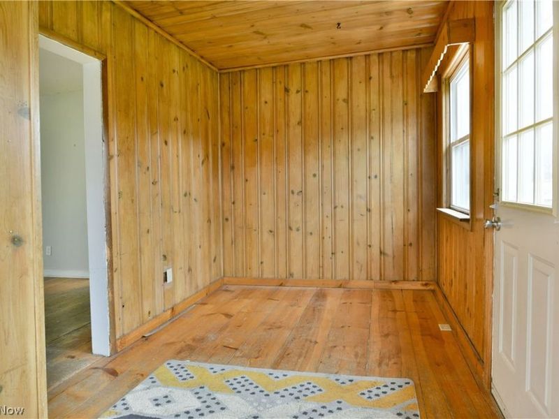 6979 Thompson Clark Road, Bristolville, OH 44402 Photo 9