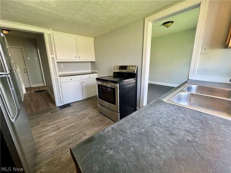 1217 Shriver Avenue NE, Canton, OH 44705 Photo 14