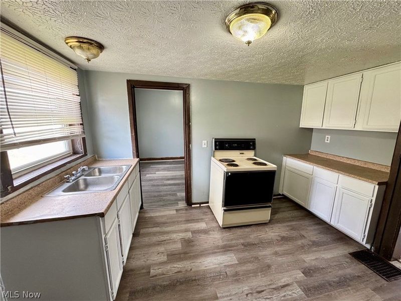 1217 Shriver Avenue NE, Canton, OH 44705 Photo 27