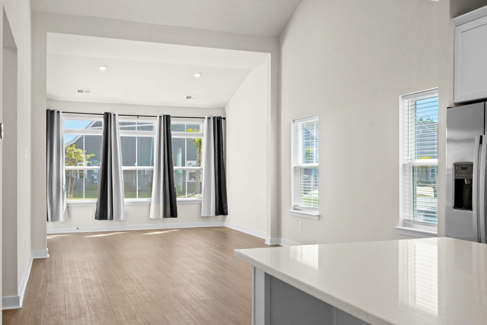 2600 Elowen Ln. Photo 8