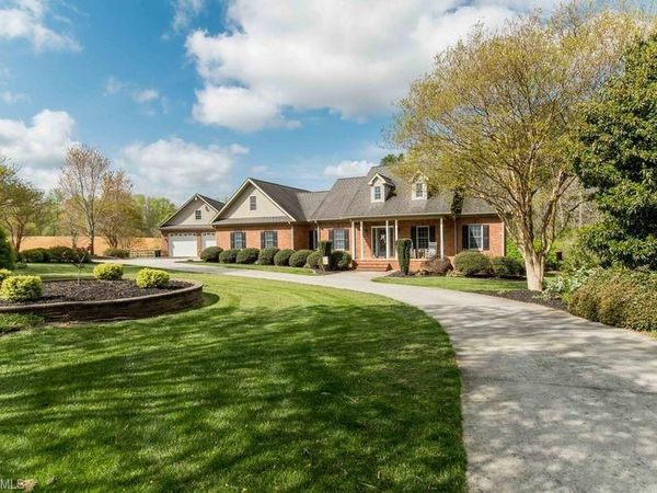 848 Hebron Church Road , Winston-Salem, NC 27107