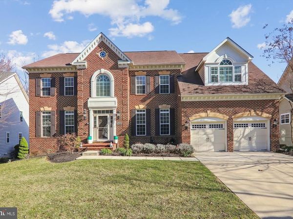 1910 LAKE FOREST DRIVE, UPPER MARLBORO, MD 20774