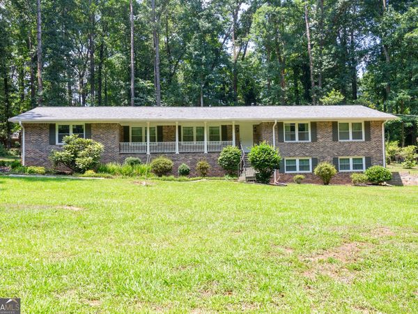 1976 Emerald Drive, Jonesboro, GA 30236