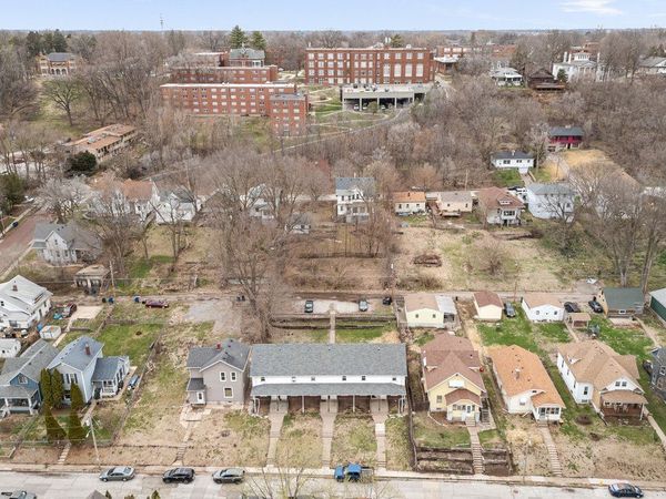 1604 W 9TH Street, Davenport, IA 52804