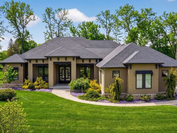 50861 Brownstone Drive, Granger, IN 46530
