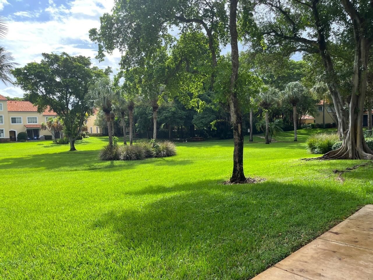 103 Yacht Club Way, Unit 101, Hypoluxo, FL 33462 Photo