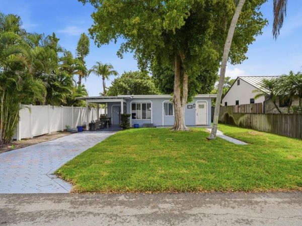 712 NE 10th Avenue, Pompano Beach, FL 33060