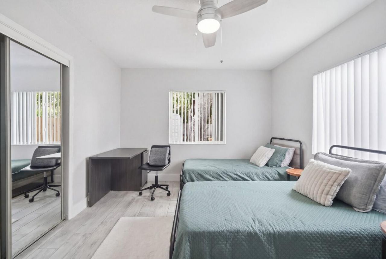 712 NE 10th Avenue, Pompano Beach, FL 33060 Photo