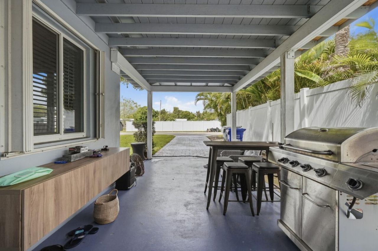 712 NE 10th Avenue, Pompano Beach, FL 33060 Photo