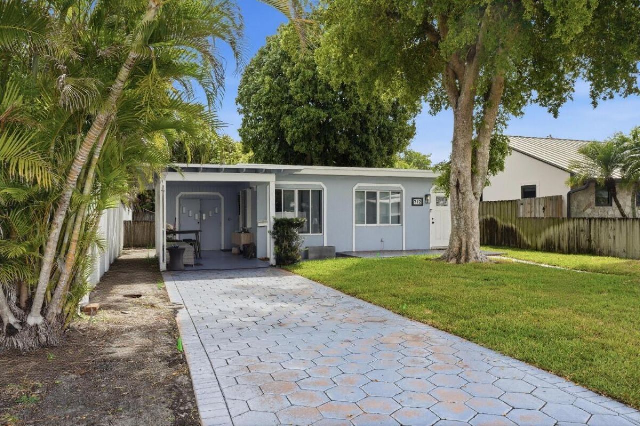 712 NE 10th Avenue, Pompano Beach, FL 33060 Photo