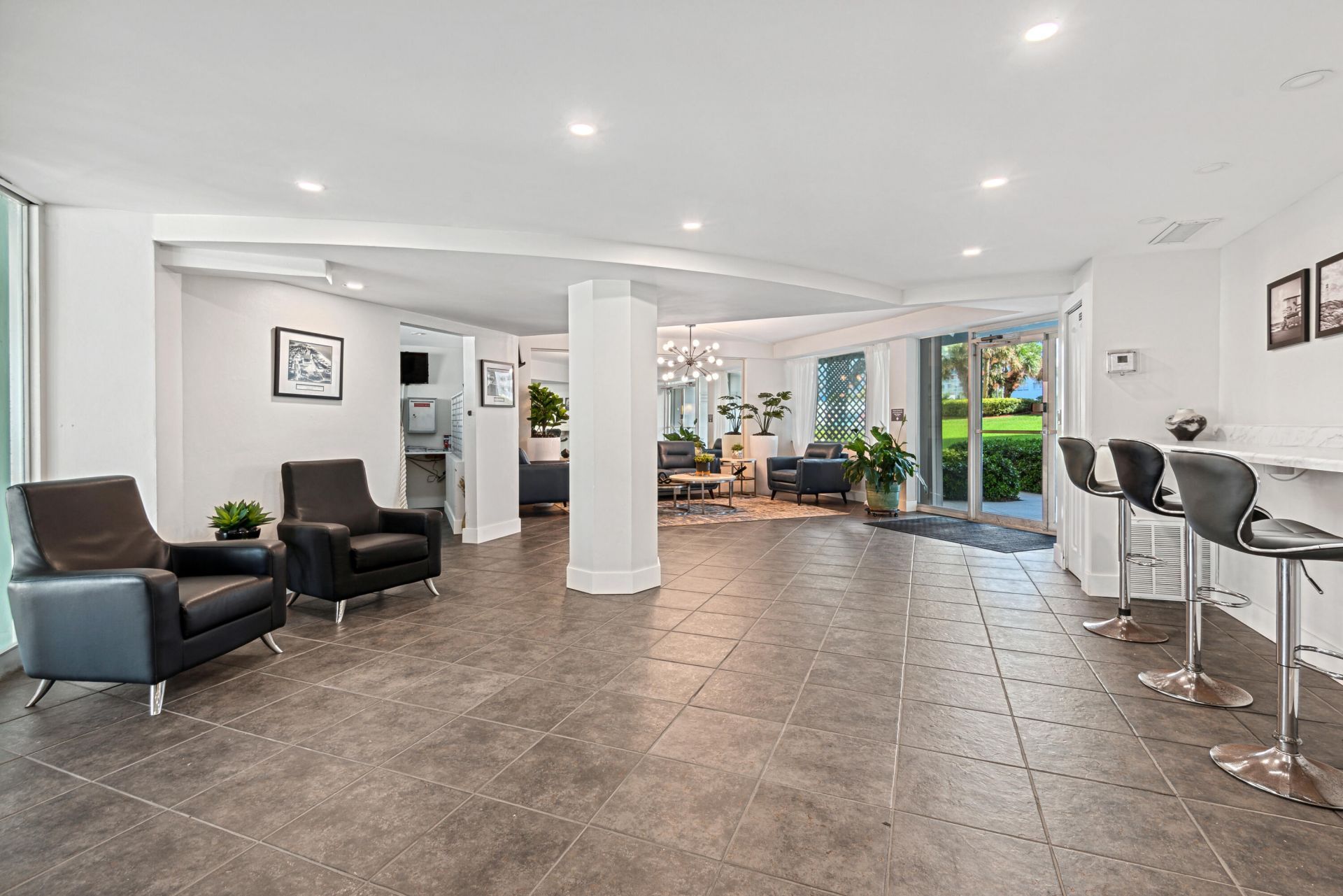 1900 S Ocean Drive, Unit 1504, Fort Lauderdale, FL 33316 Photo