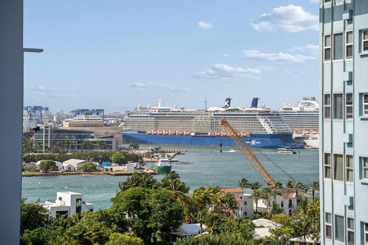 1900 S Ocean Drive, Unit 1504, Fort Lauderdale, FL 33316 Photo