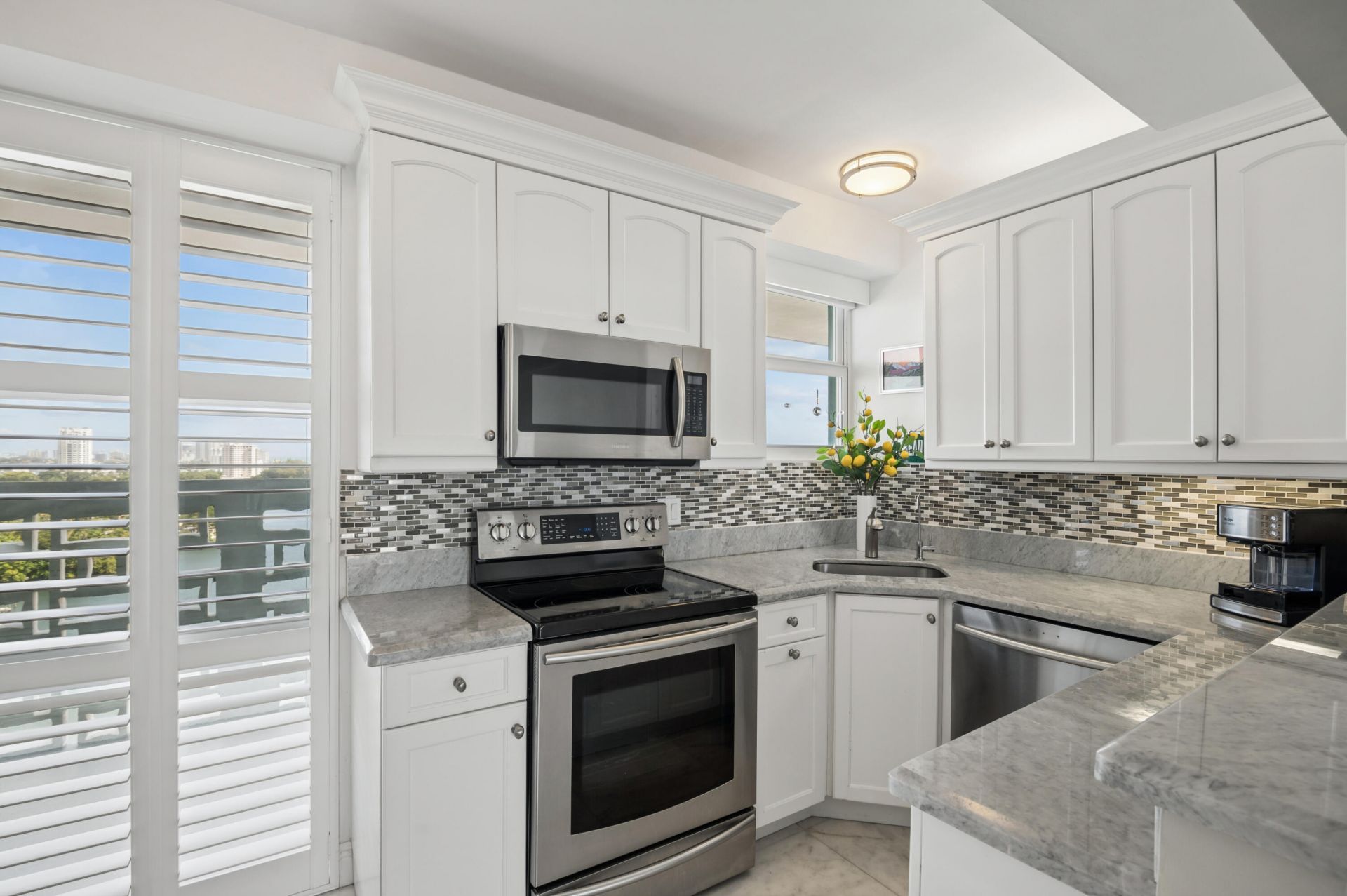 1900 S Ocean Drive, Unit 1504, Fort Lauderdale, FL 33316 Photo