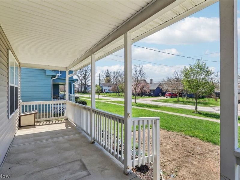 348 High Street, Berea, OH 44017 Photo 3