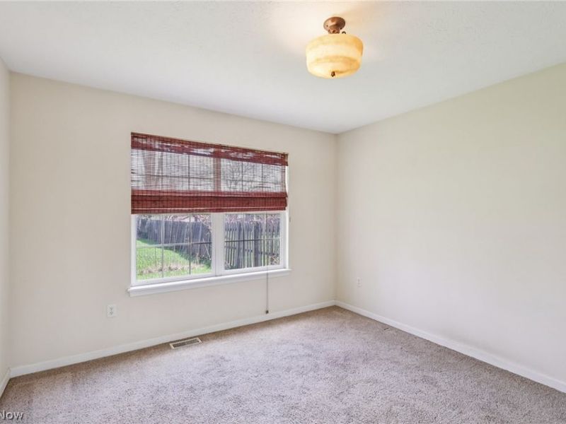 348 High Street, Berea, OH 44017 Photo 7