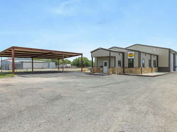 1480 FM 141, Giddings, TX 78942