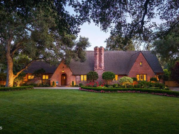 555 Meadow Grove Street, La Canada Flintridge, CA 91011