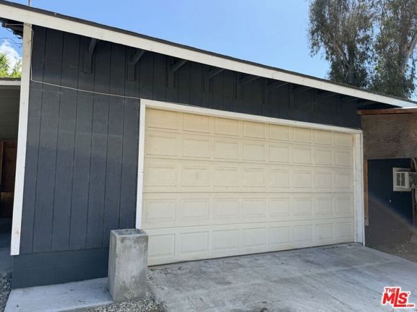 8729 N Ventura Avenue, Ventura, CA 93001