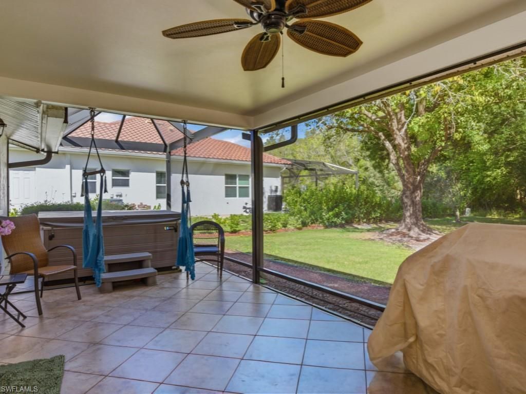 18061 Royal Hammock Blvd, Naples, FL 34114 Photo