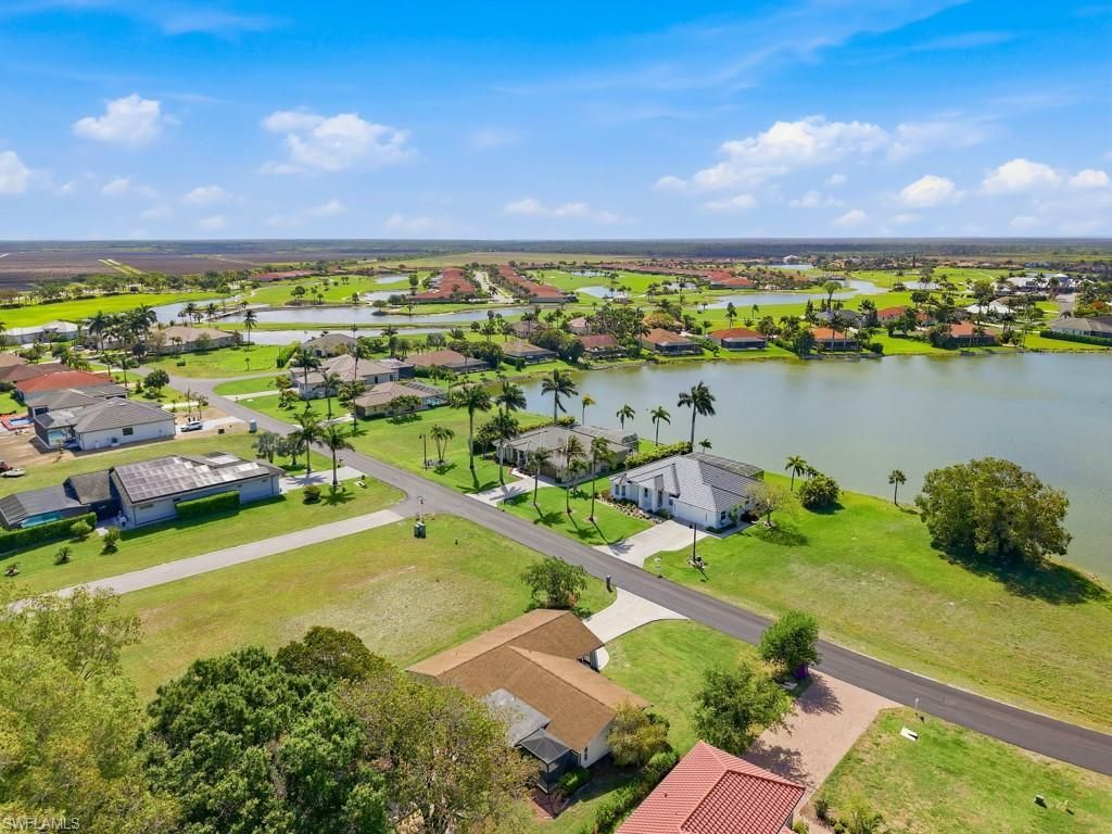 18061 Royal Hammock Blvd, Naples, FL 34114 Photo