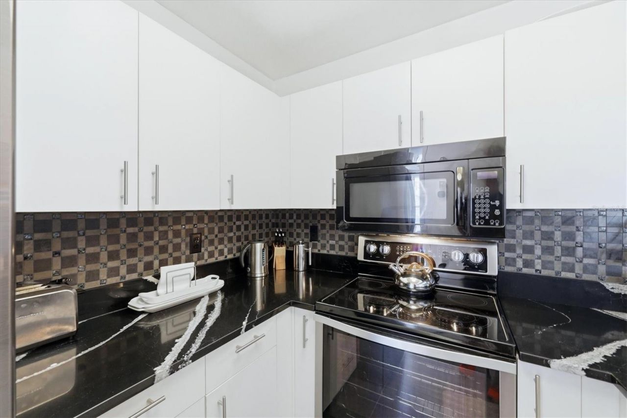 972 Sandpiper Circle, Unit 972, Bradenton, FL 34209 Photo