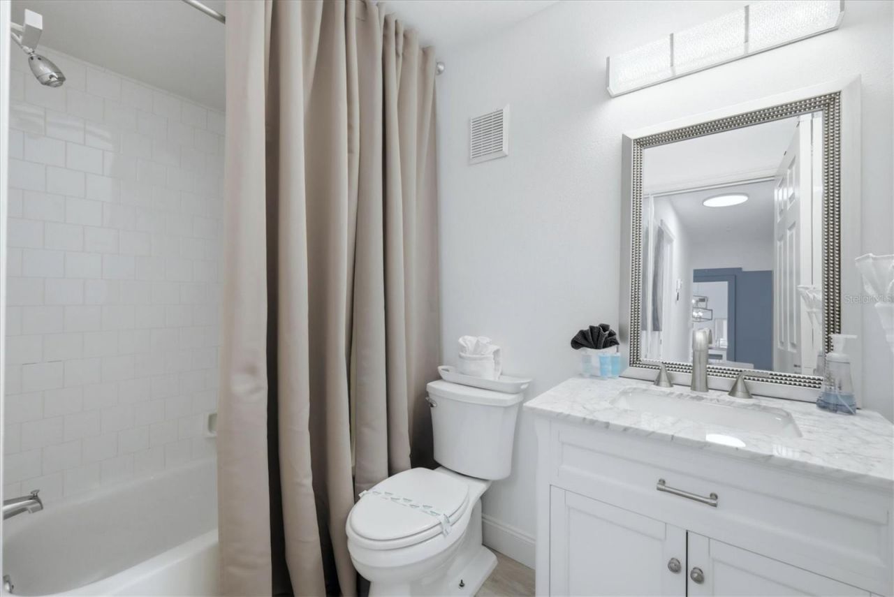 972 Sandpiper Circle, Unit 972, Bradenton, FL 34209 Photo