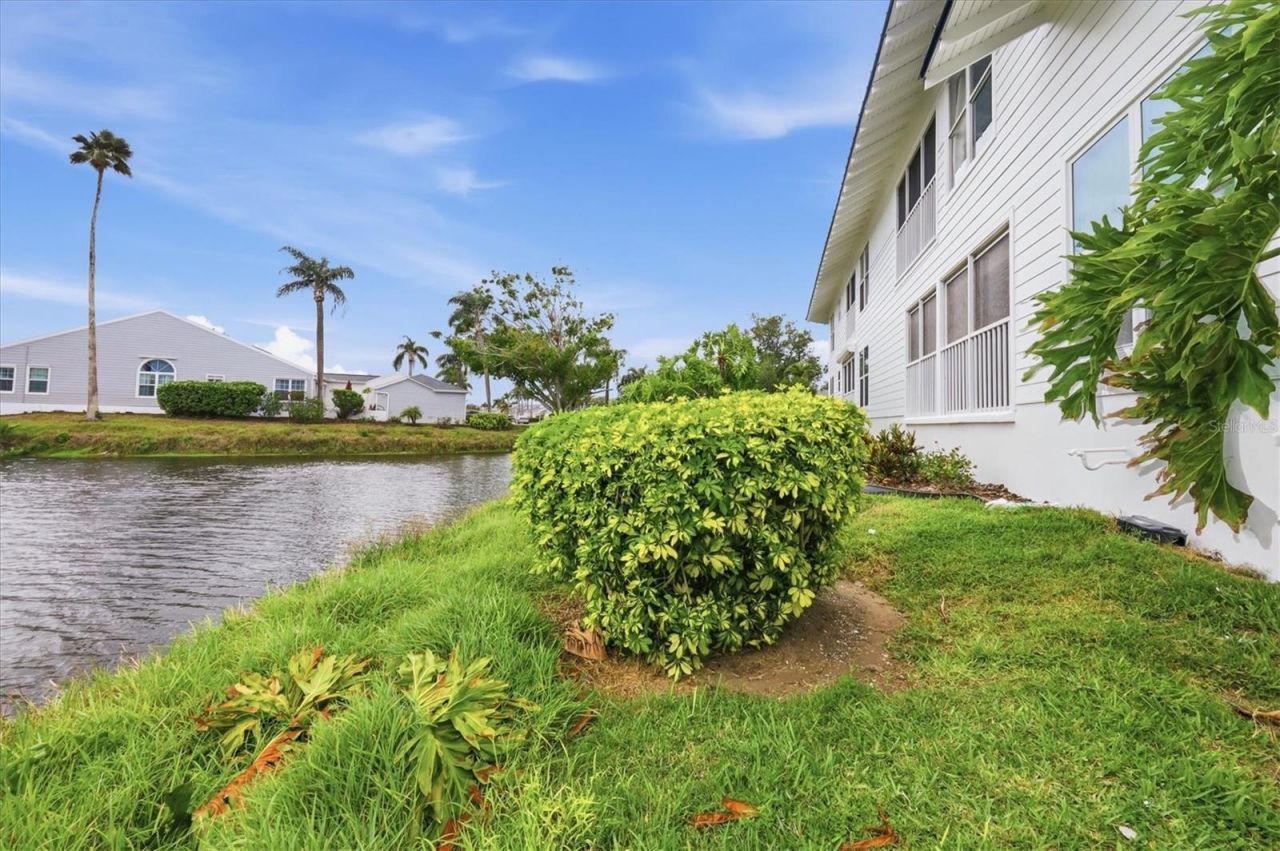 972 Sandpiper Circle, Unit 972, Bradenton, FL 34209 Photo