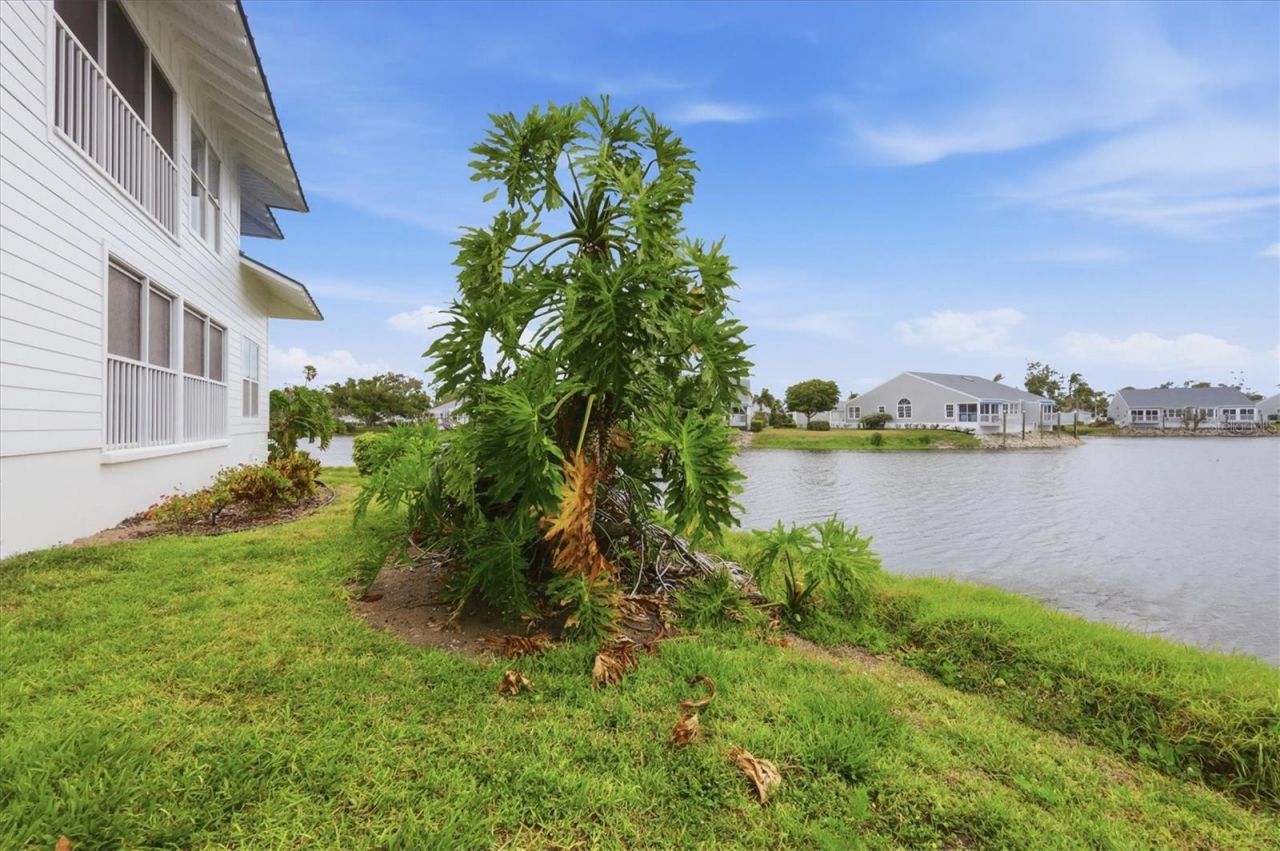 972 Sandpiper Circle, Unit 972, Bradenton, FL 34209 Photo