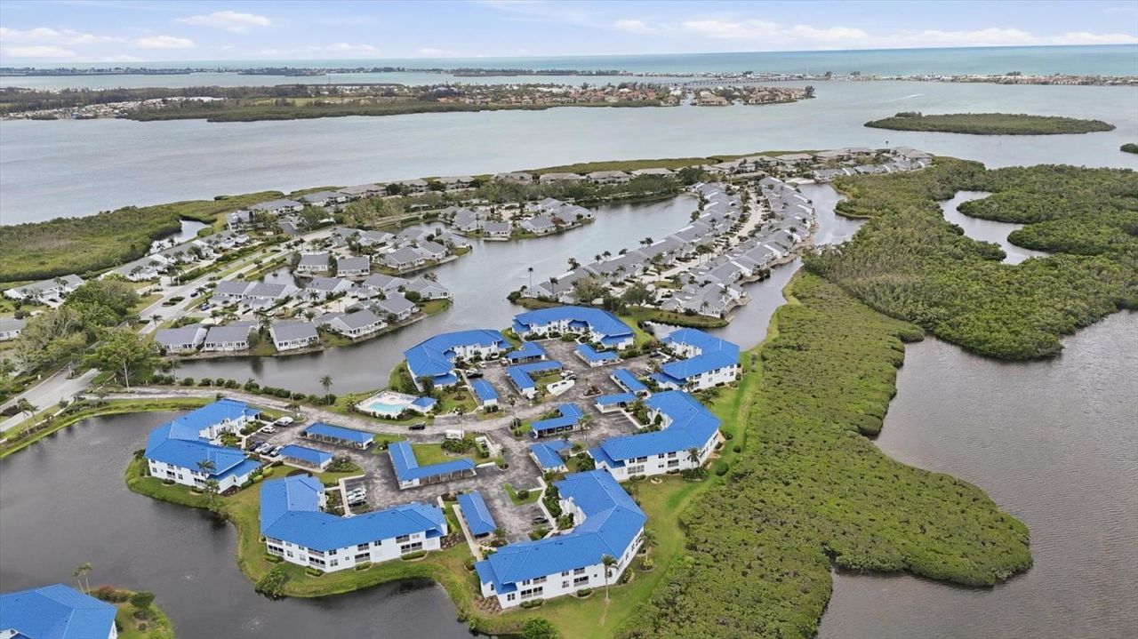 972 Sandpiper Circle, Unit 972, Bradenton, FL 34209 Photo