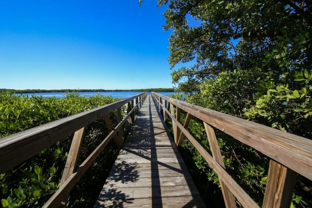 972 Sandpiper Circle, Unit 972, Bradenton, FL 34209 Photo