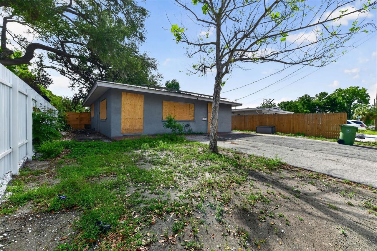 1423 18th Street W, Bradenton, FL 34205 Photo