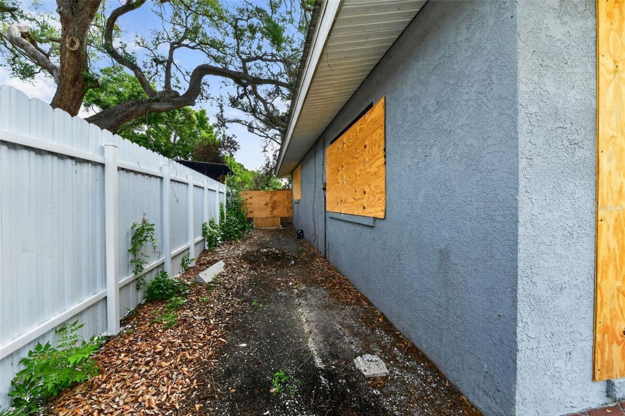 1423 18th Street W, Bradenton, FL 34205 Photo