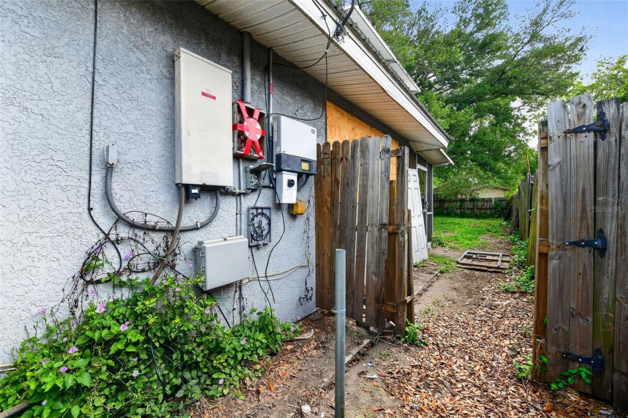 1423 18th Street W, Bradenton, FL 34205 Photo