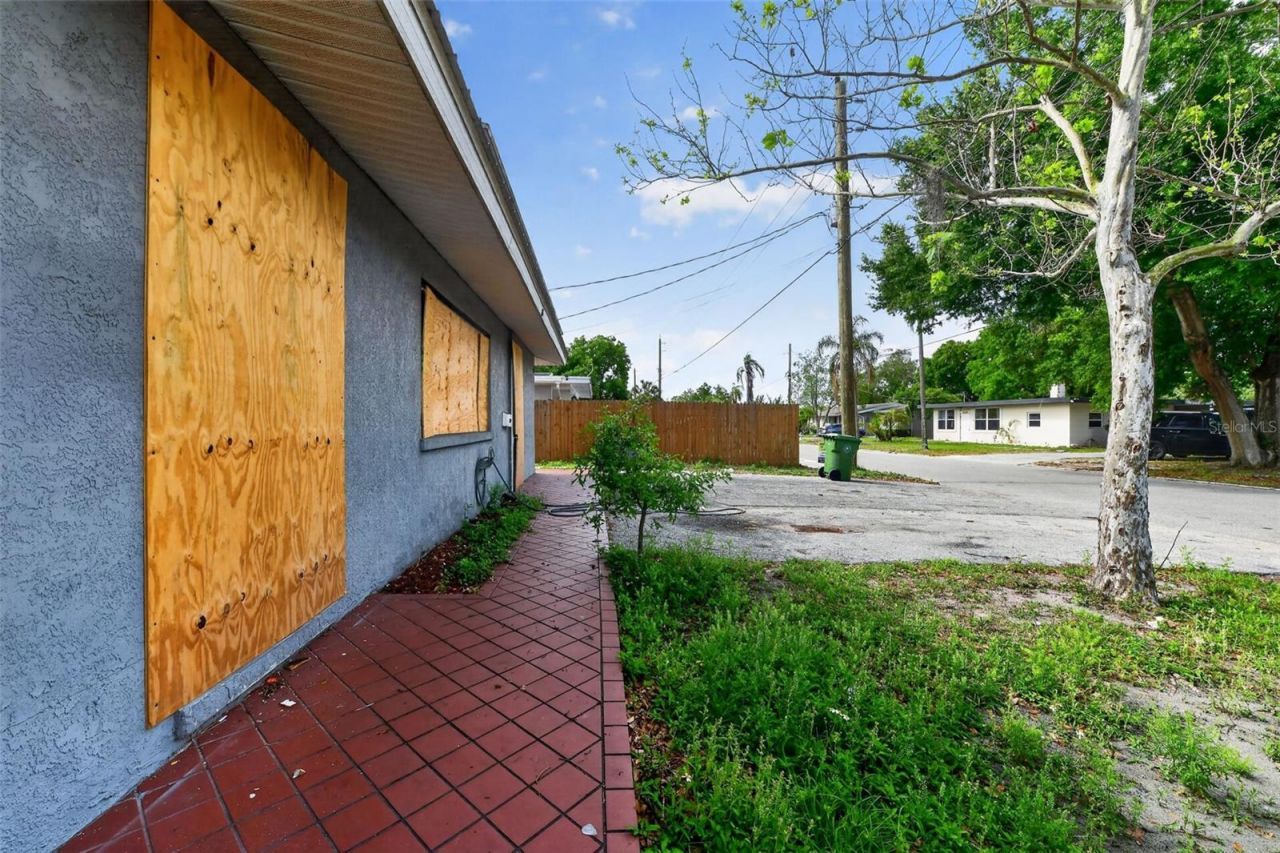 1423 18th Street W, Bradenton, FL 34205 Photo