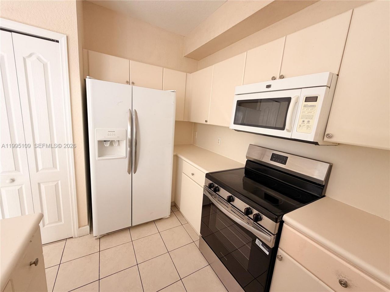 2039 Shoma Dr, Unit 2039, Royal Palm Beach, FL 33414 Photo