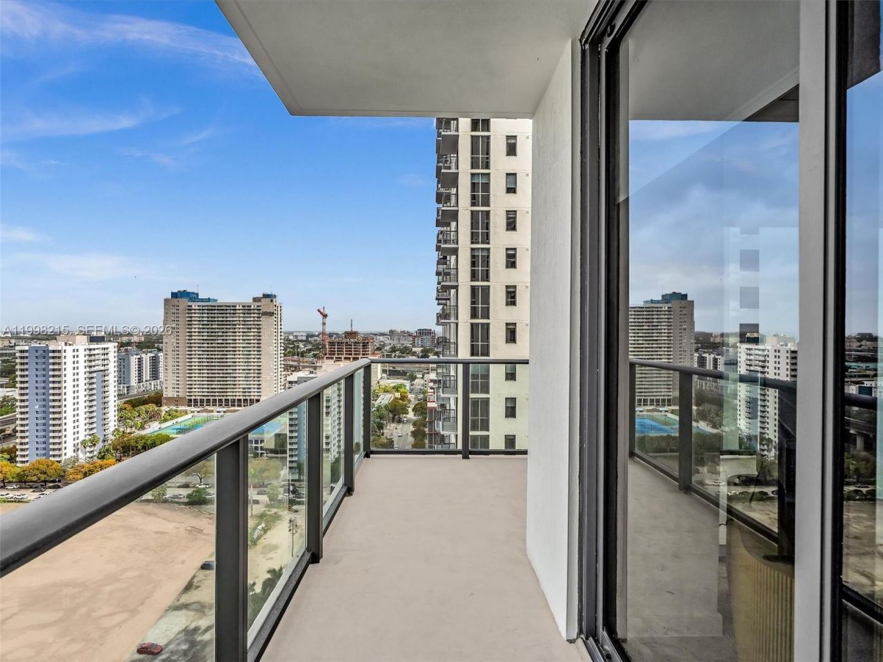 11 NE 6th Street, Unit 2214, Miami, FL 33132 Photo