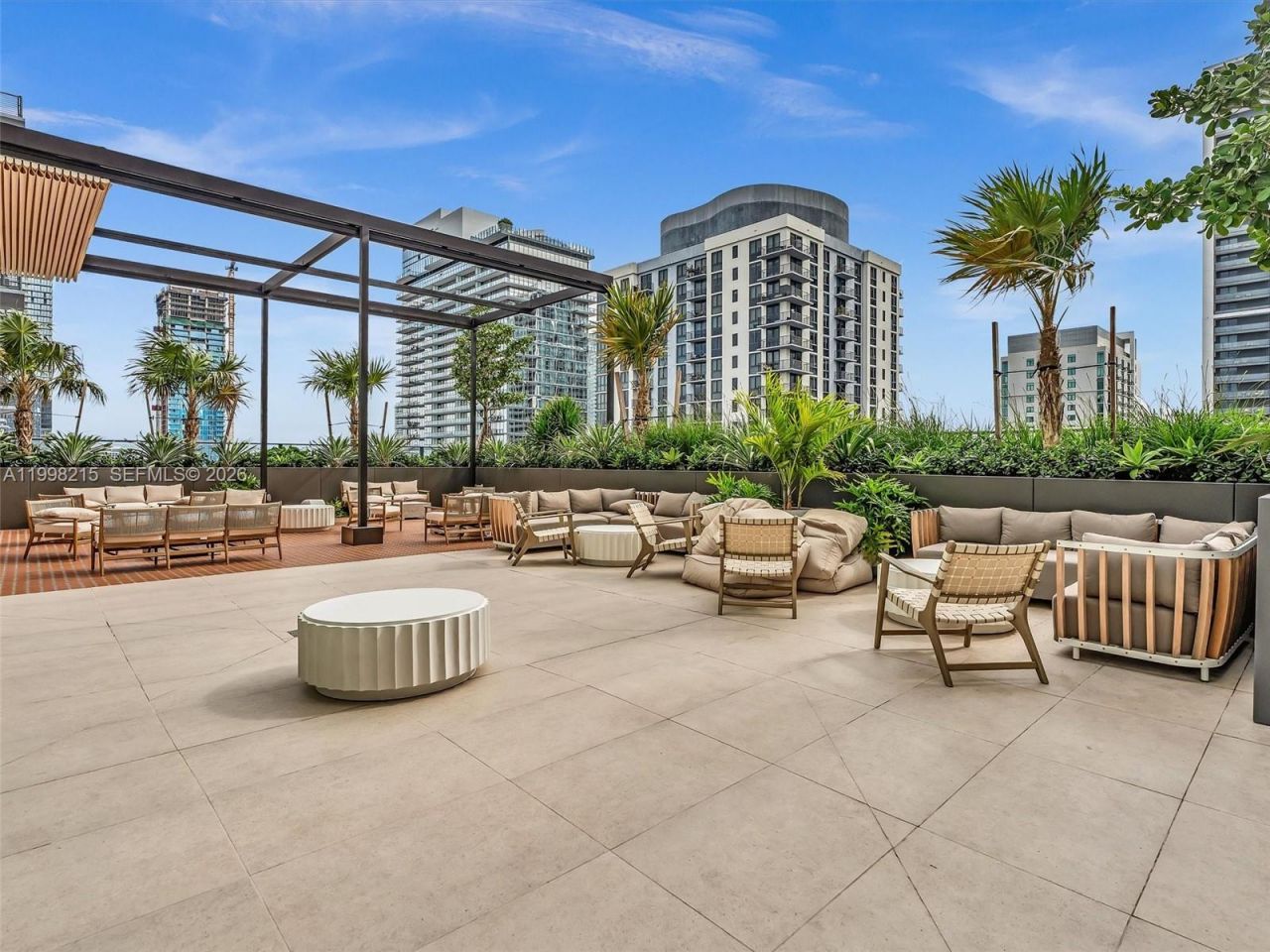 11 NE 6th Street, Unit 2214, Miami, FL 33132 Photo