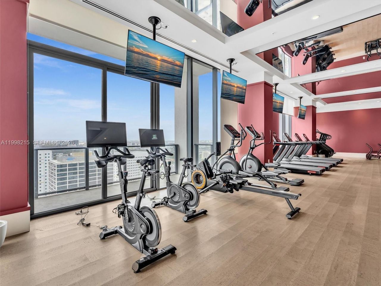 11 NE 6th Street, Unit 2214, Miami, FL 33132 Photo