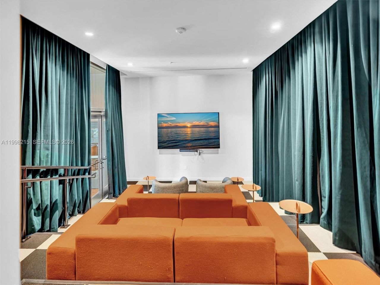 11 NE 6th Street, Unit 2214, Miami, FL 33132 Photo