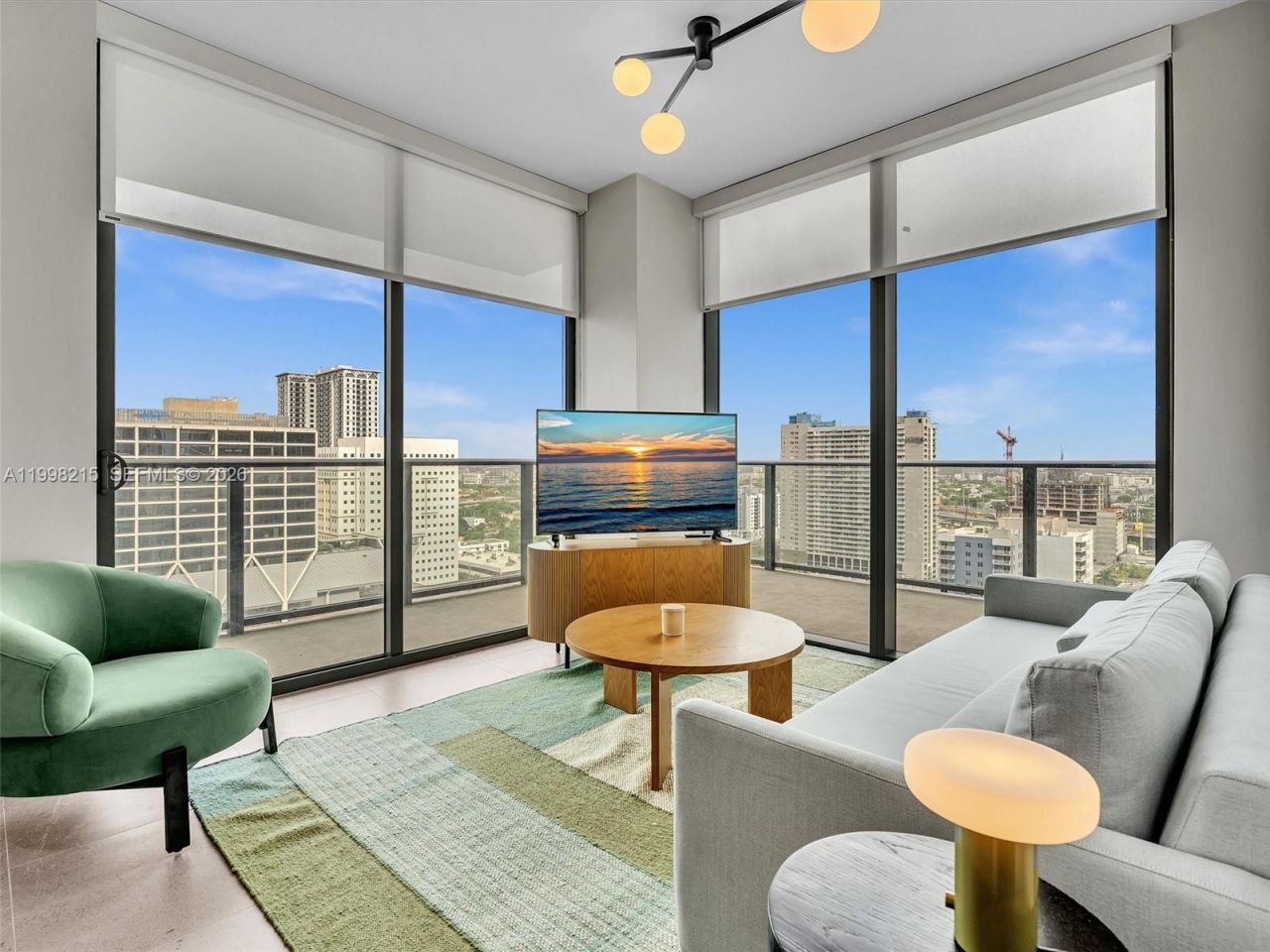 11 NE 6th Street, Unit 2214, Miami, FL 33132 Photo