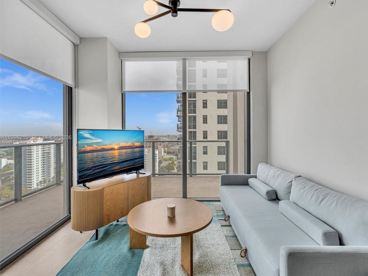 11 NE 6th Street, Unit 2214, Miami, FL 33132 Photo