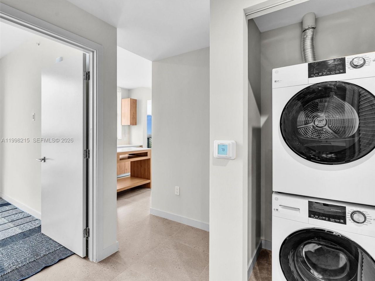 11 NE 6th Street, Unit 2214, Miami, FL 33132 Photo