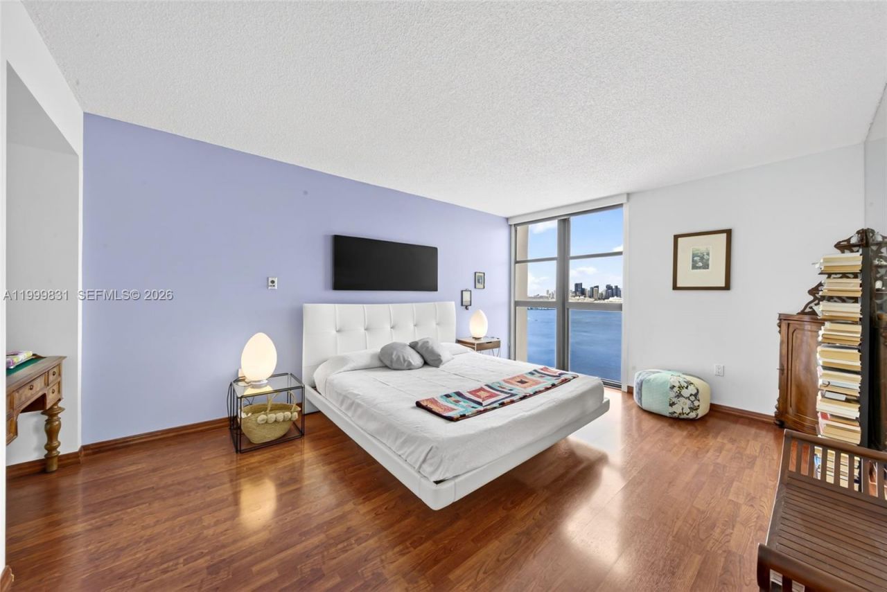 9 Island Ave, Unit 1906, Miami Beach, FL 33139 Photo