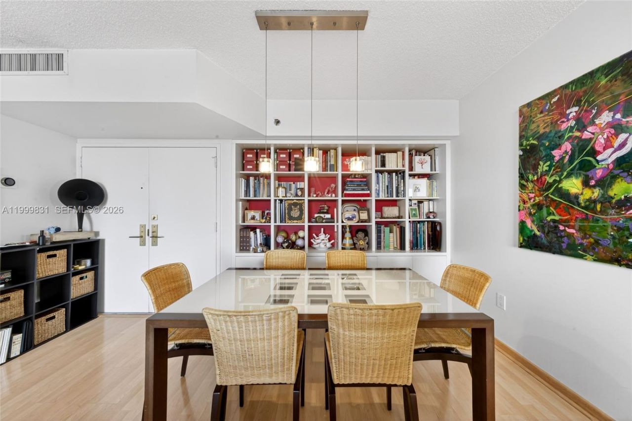 9 Island Ave, Unit 1906, Miami Beach, FL 33139 Photo