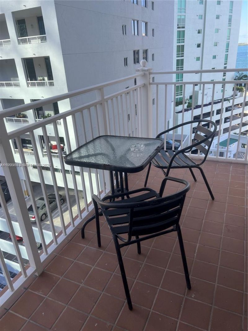 185 SE 14th Ter, Unit 1411, Miami, FL 33131 Photo