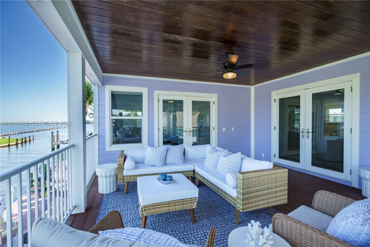 474 Peninsula Dr , Fort Pierce, FL 34946 Photo