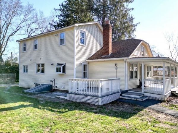 174 W Elm St, Pembroke, MA 02359